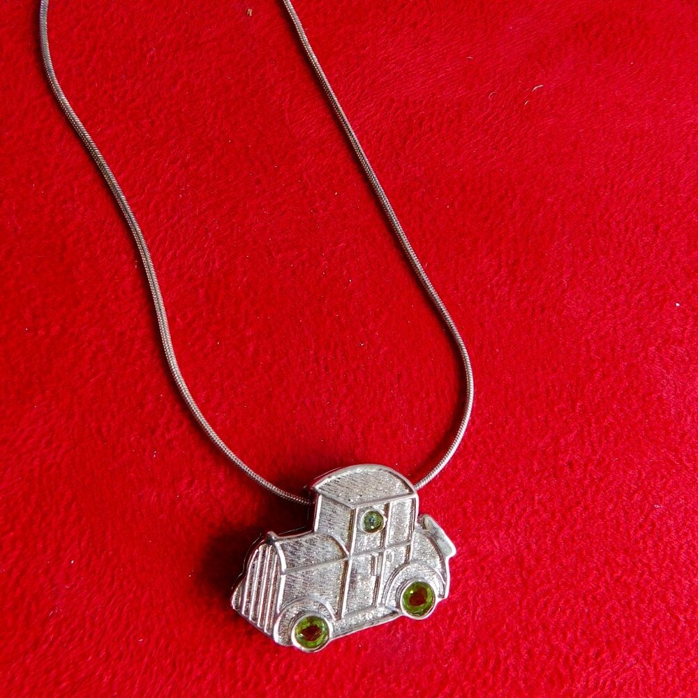 Ladies Sterling Silver 925 Vintage Roadster Necklace